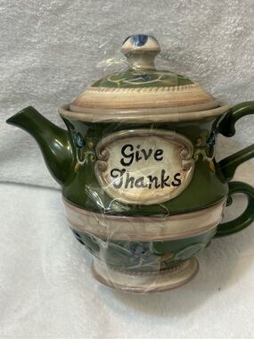 Vintage Ceramic 'Give Thanks' Tea for One Set